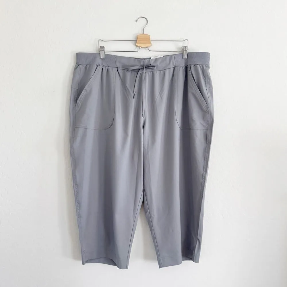 NWT St Johns Bay mid rise Capri in Colonial Pewter Drawstring waist Size XXL - Image 3