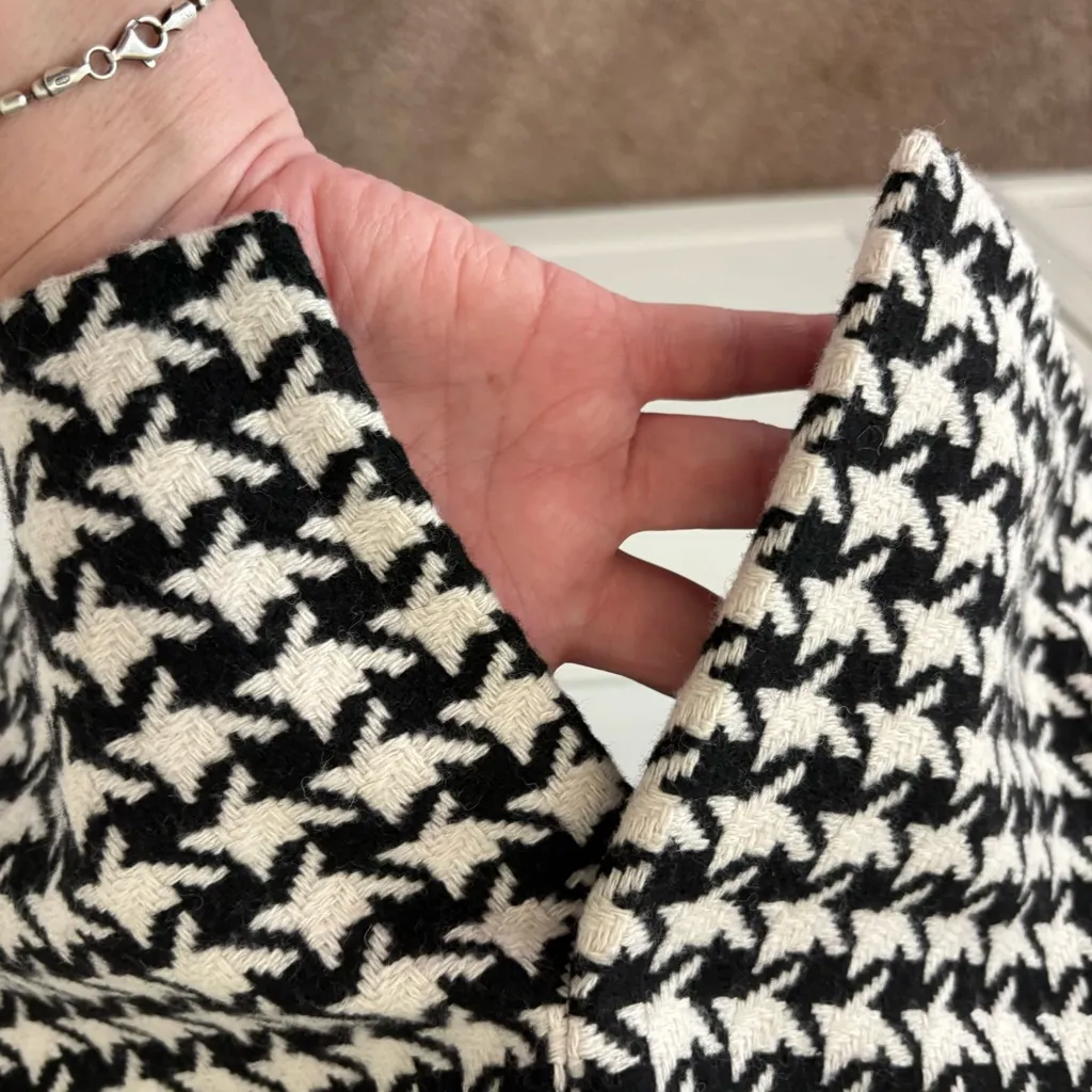 Talbots Houndstooth Wool Blend Pencil Skirt. Size 14P. - Image 6