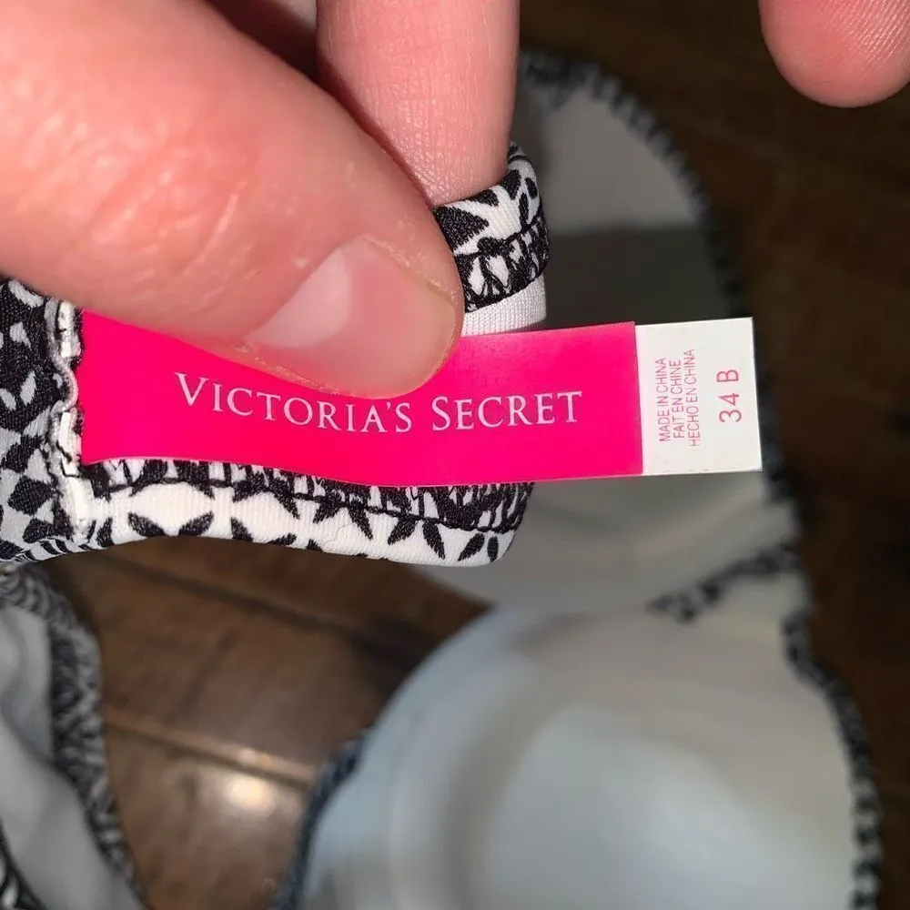 Victoria’s Secret monochrome Aztec 34B strapless bikini top - Image 3