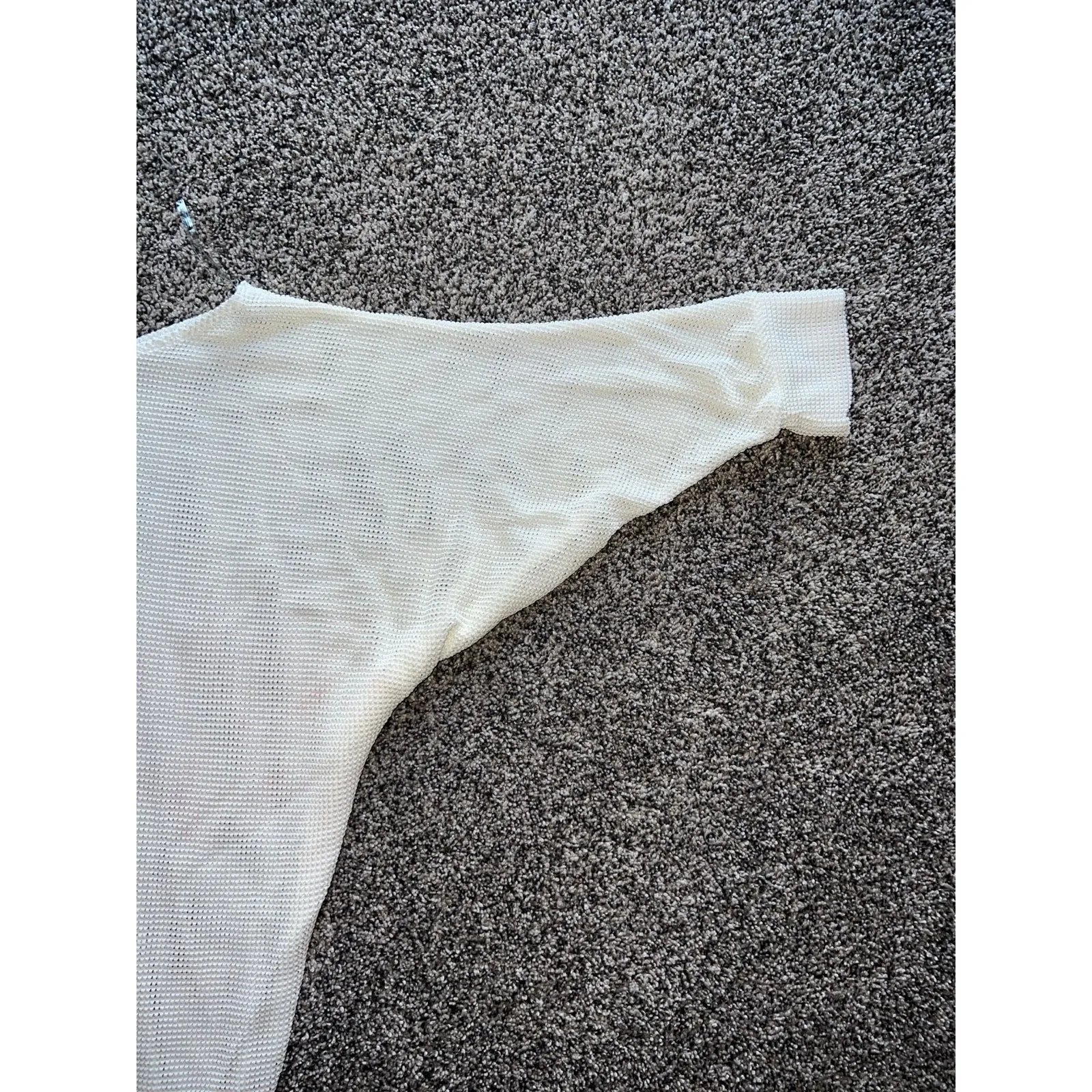 White Birch Women's White Open Knit Oversized Top Size‎ Large - Image 3