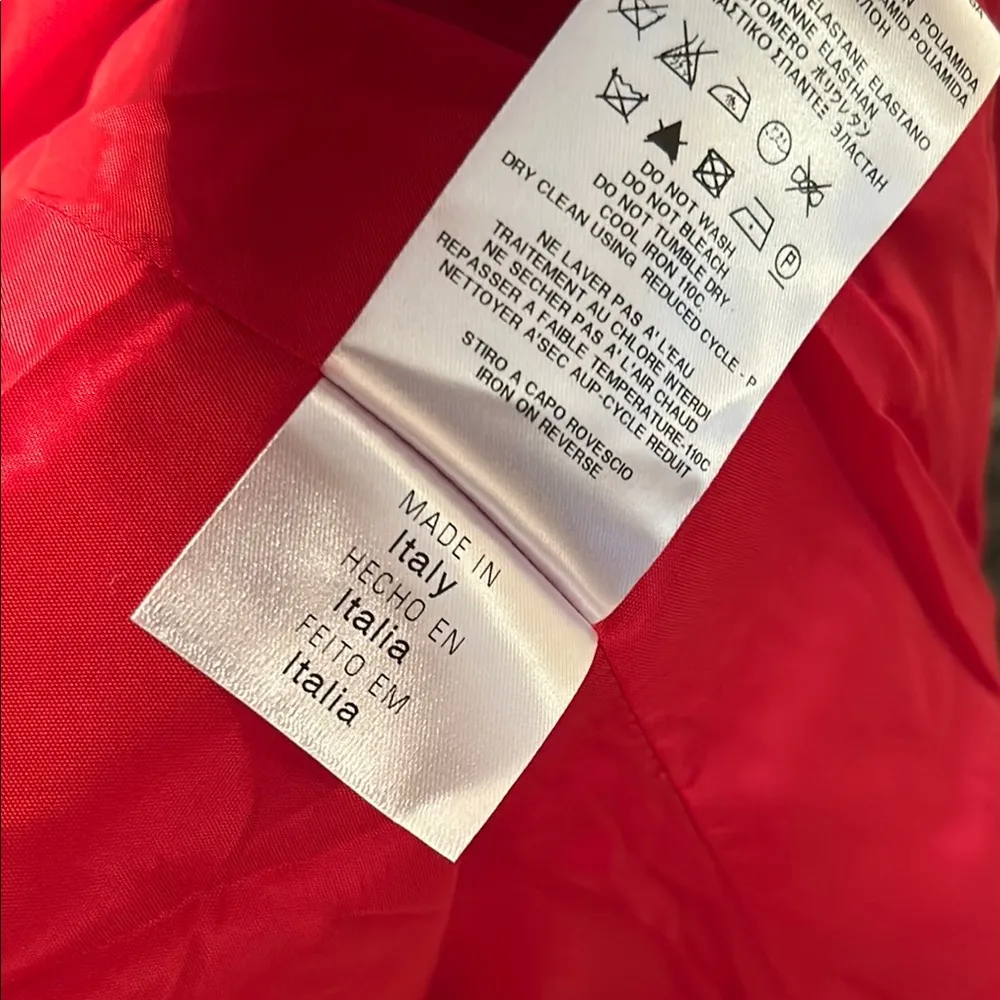 Elegant Red Women's Blazer - Image 8