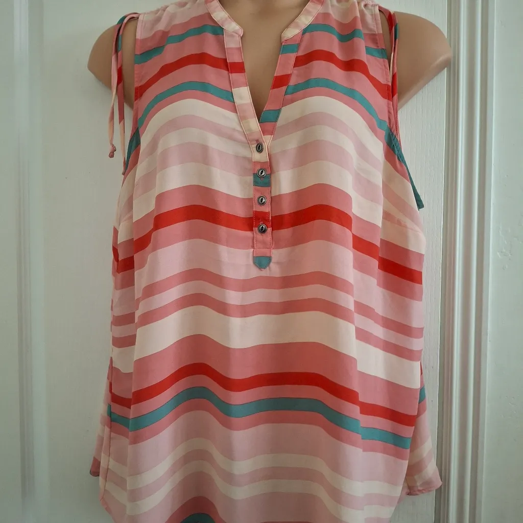 Torrid Sz 2  Multicolor Striped Sleeveless Blouse - Image 4