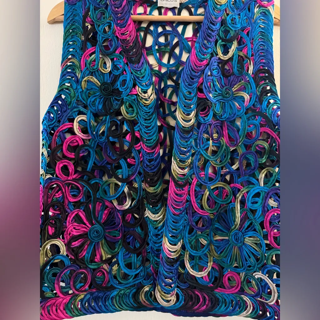 Vintage Chico’s OPEN WEAVE VEST Sz S Beautiful Blue, Purple, Pink Featherlight - Image 2
