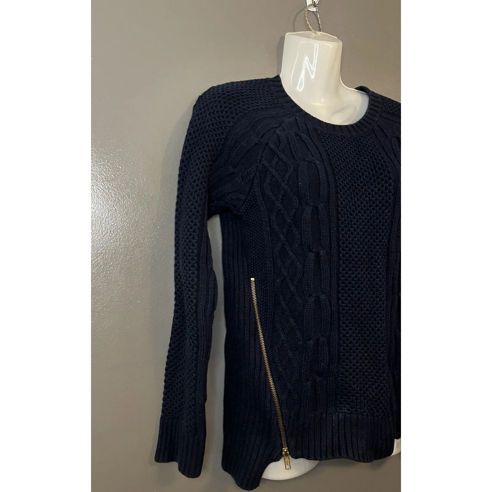 Cabi Sweater Womens Small Navy Long Sleeve Cable Knit Side Zip Tunic Pullover - Image 2
