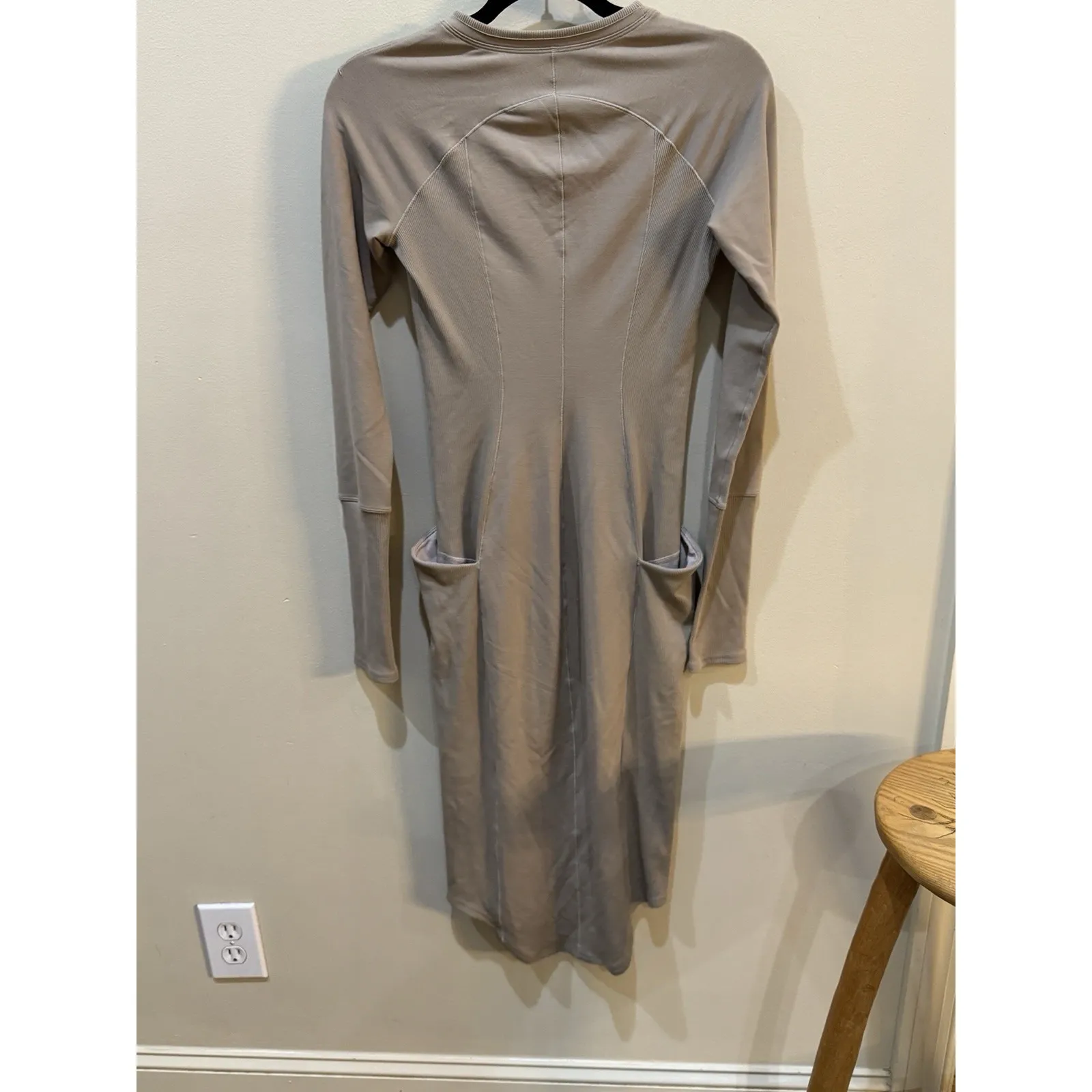 LULULEMON Om and On DRESS Bodycon THUMB HOLES COMFY POCKET BLACK STRETCH Midi XS - Image 12