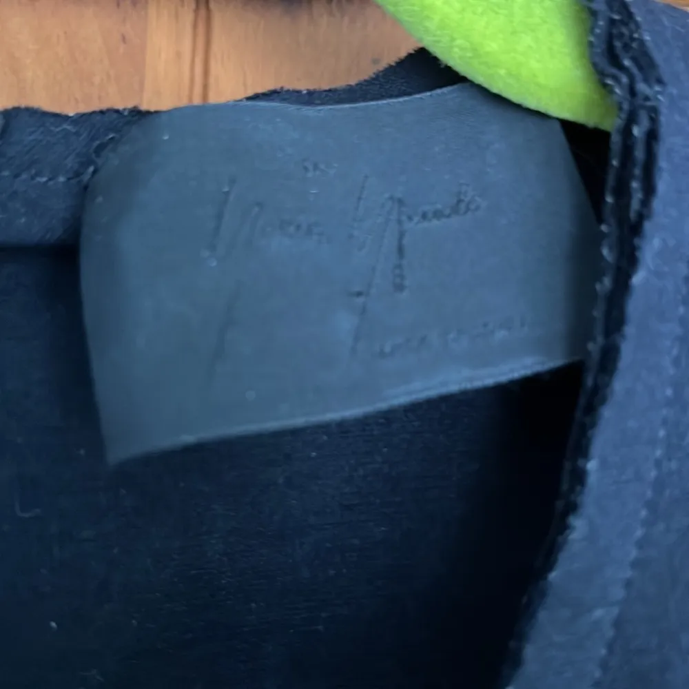 Gorgeous European designer black dress with amazing detail Size 12 - Image 3