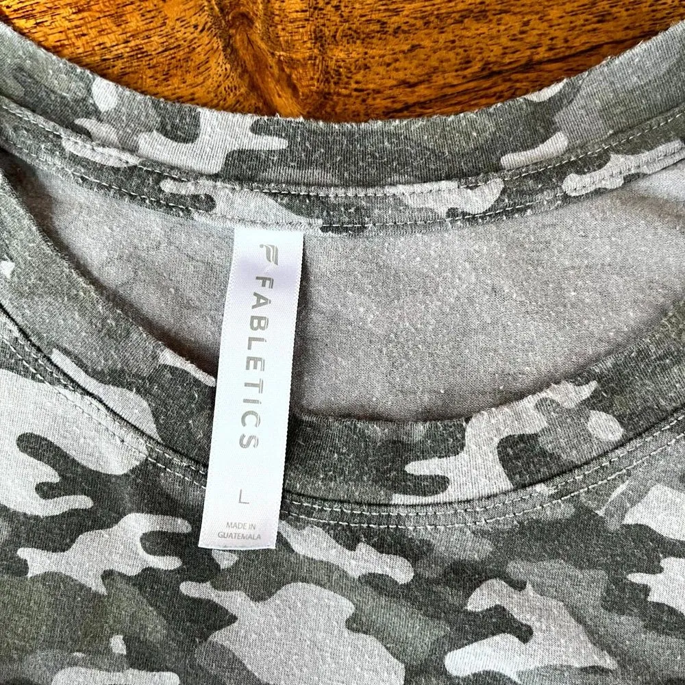 Fabletics T-Shirt Womens Large Camouflage Print Cotton High Low Hem Crew‎ Neck - Image 7