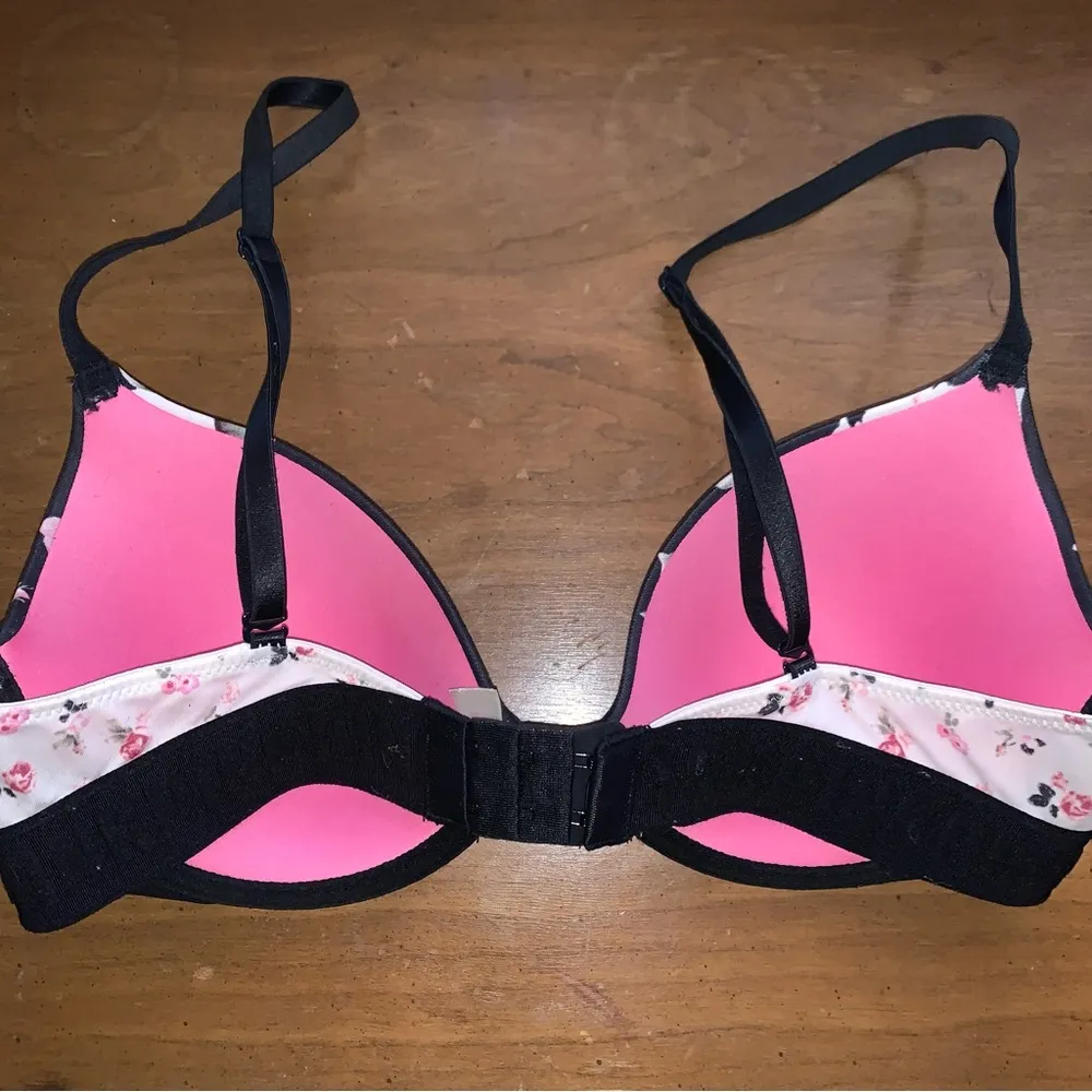 Pink by Victoria’s Secret T-shirt Bra 32C - Image 2