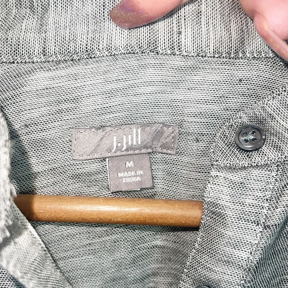 J. Jill Linen Blend Gray Half Button Long Sleeve Women’s Blouse - Image 5