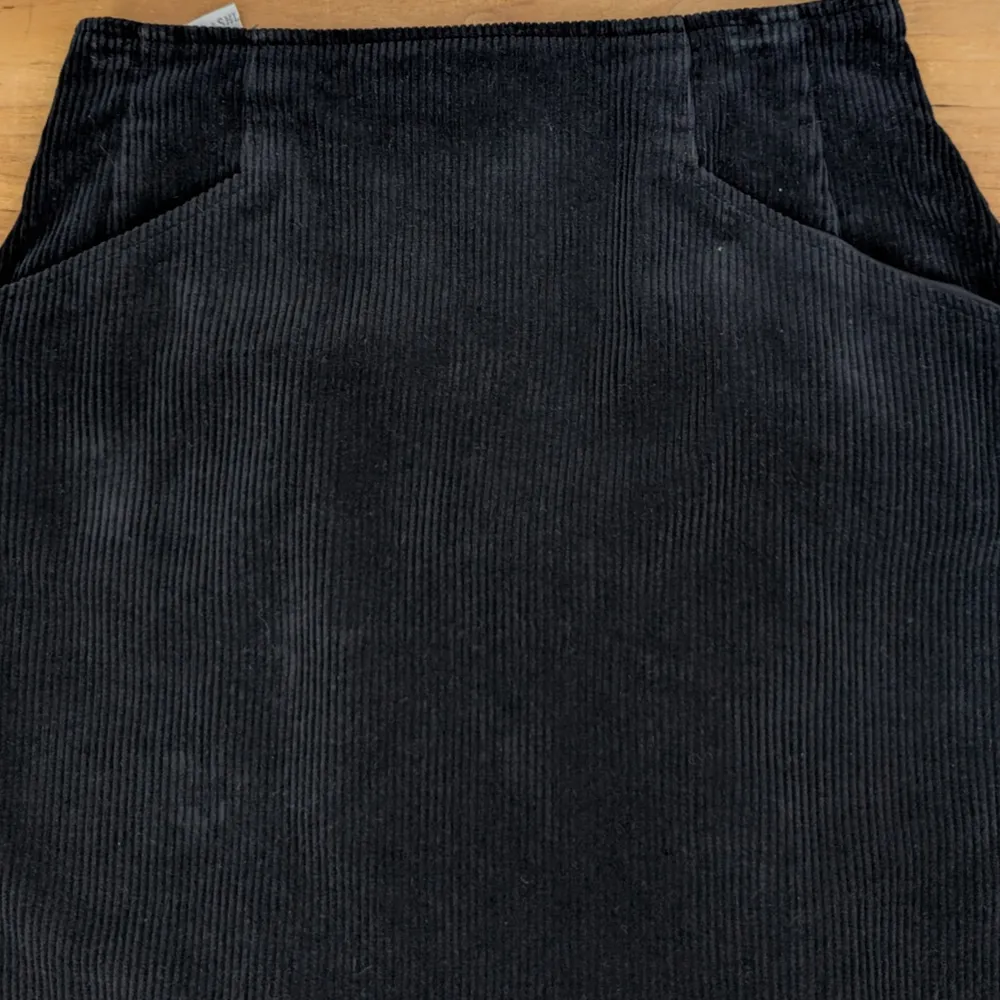 Vintage UK Made Black Cotton Corduroy Skirt Size 10 - Image 4