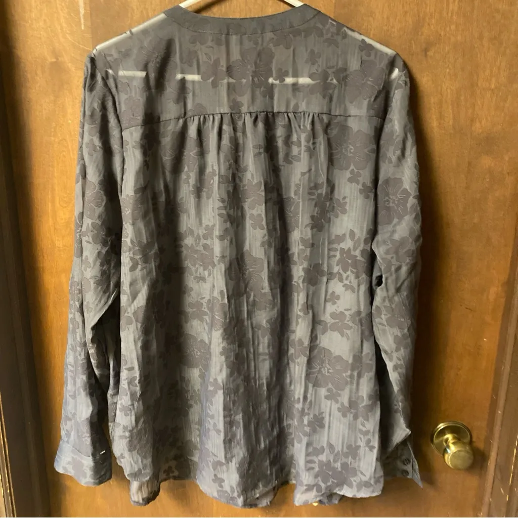 Torrid Dark Gray Floral Blouse - Image 2