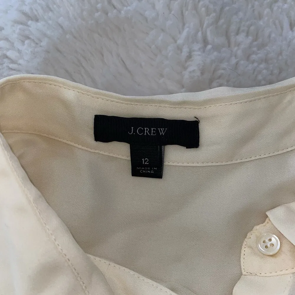 Cream Silk Button Front Sheer Sleeveless Blouse - Image 10