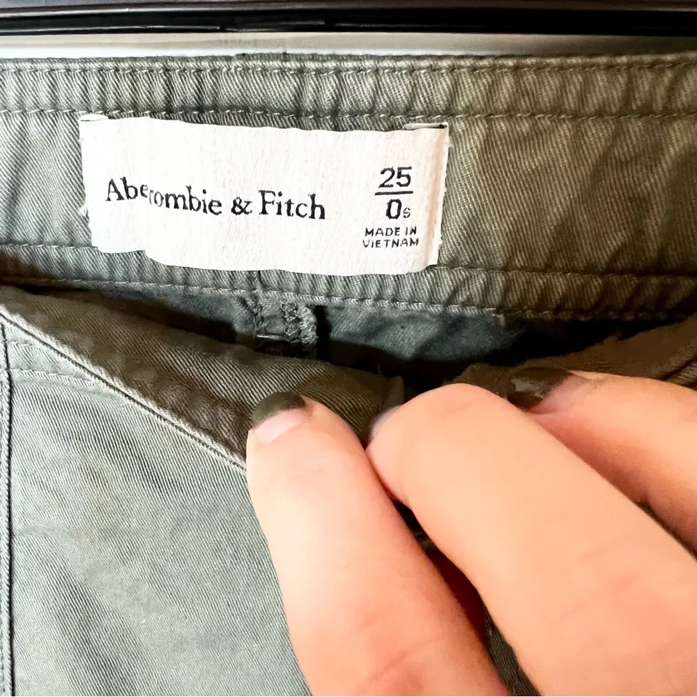 Army Green Cargo Pants - Image 5