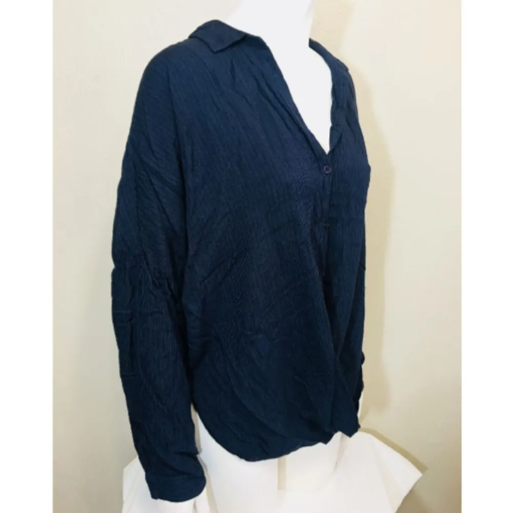 BDG Medium Shirt Navy Blue Micro Stripe Blouse Hem - Image 7