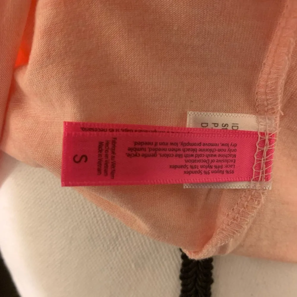 Betsey Johnson Pink and Black Lounge Shirt - Image 8