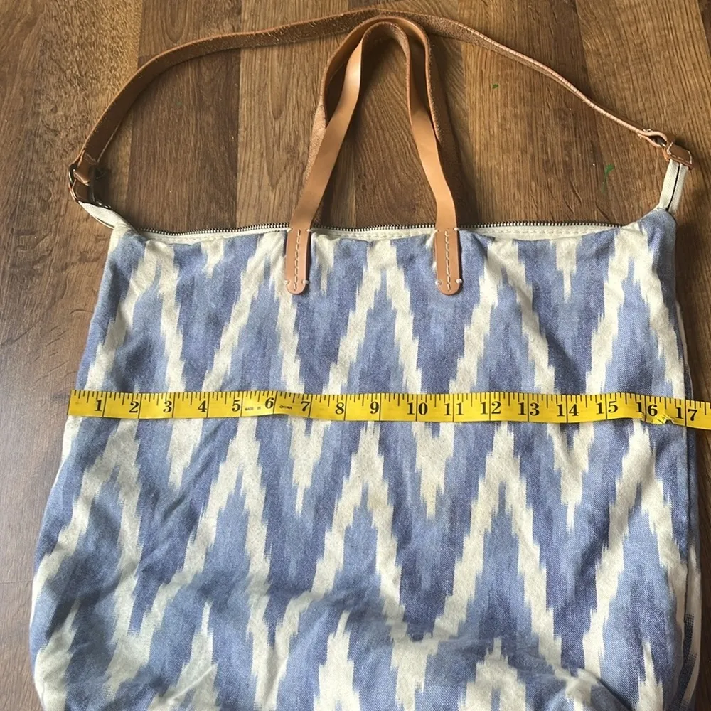 GAP Denim Blue Ikat Print Tote With Leather Handles - Image 2