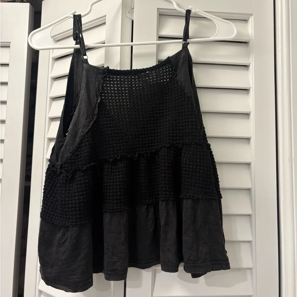 POL Wheat Bread Deep V-Neck Tank Top Black Size Small - Image 6