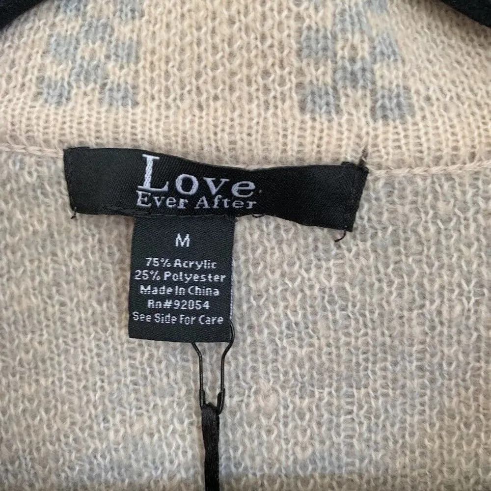 Love Ever After Cardigan Sweater Shacket Womens Size Medium Pockets Plaid Button - Image 7