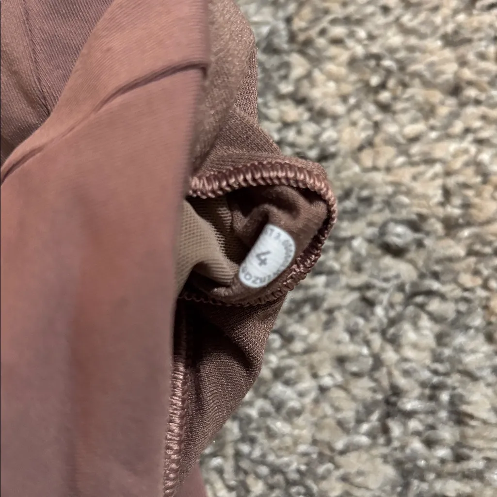 Lululemon  Free To Be Elevated Bra size 4 - Image 4