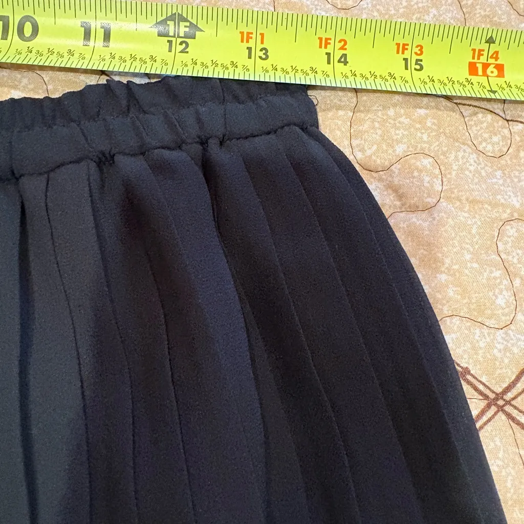 Banana Republic black pleated midi skirt women’s S - Image 7