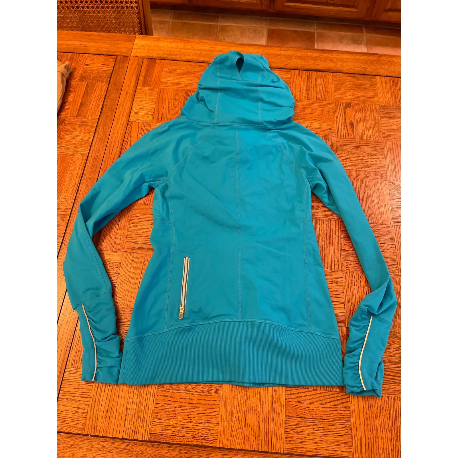 Lululemon Run Ambition Pullover long sleeve hoodie, Blue size 6 - Image 8
