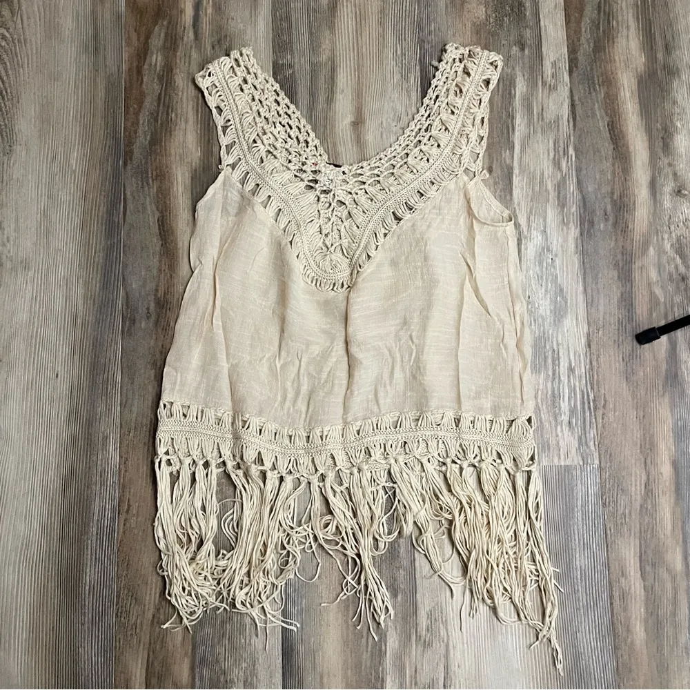 Vivid Importers Cream Crochet Fringe Tank Top Women’s Size Small - Image 4