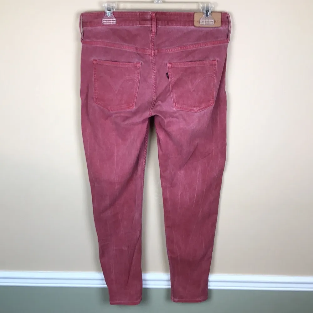 Levi’s Made & Crafted Women’s Empire Cropped Faded Red Skinny Jeans - Image 7