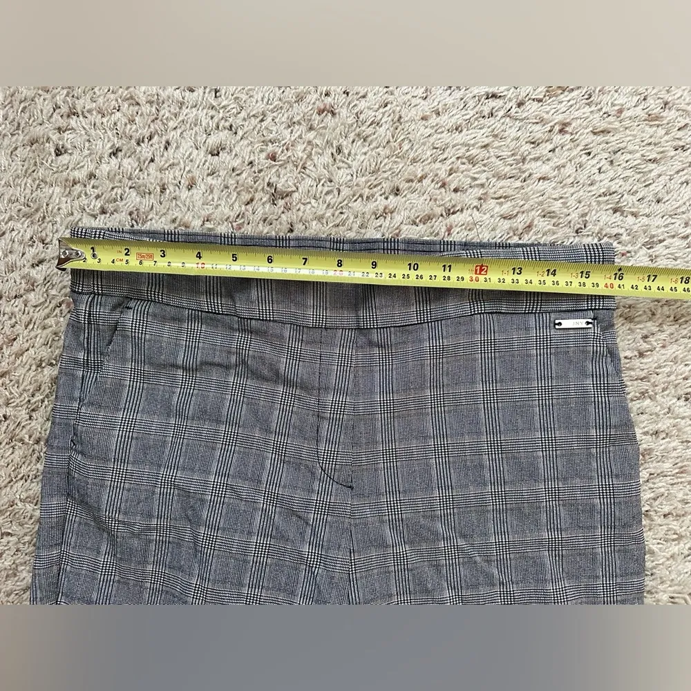 Jones New York Signature Plaid Skinny Pants Womens Size 10 Black White Gray - Image 2