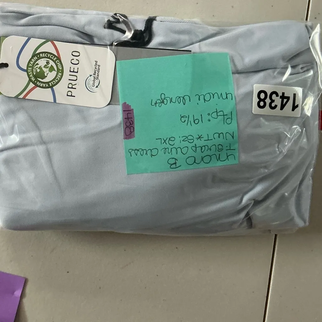 Mono B Light Gray Activewear Top Size 2X - Image 6