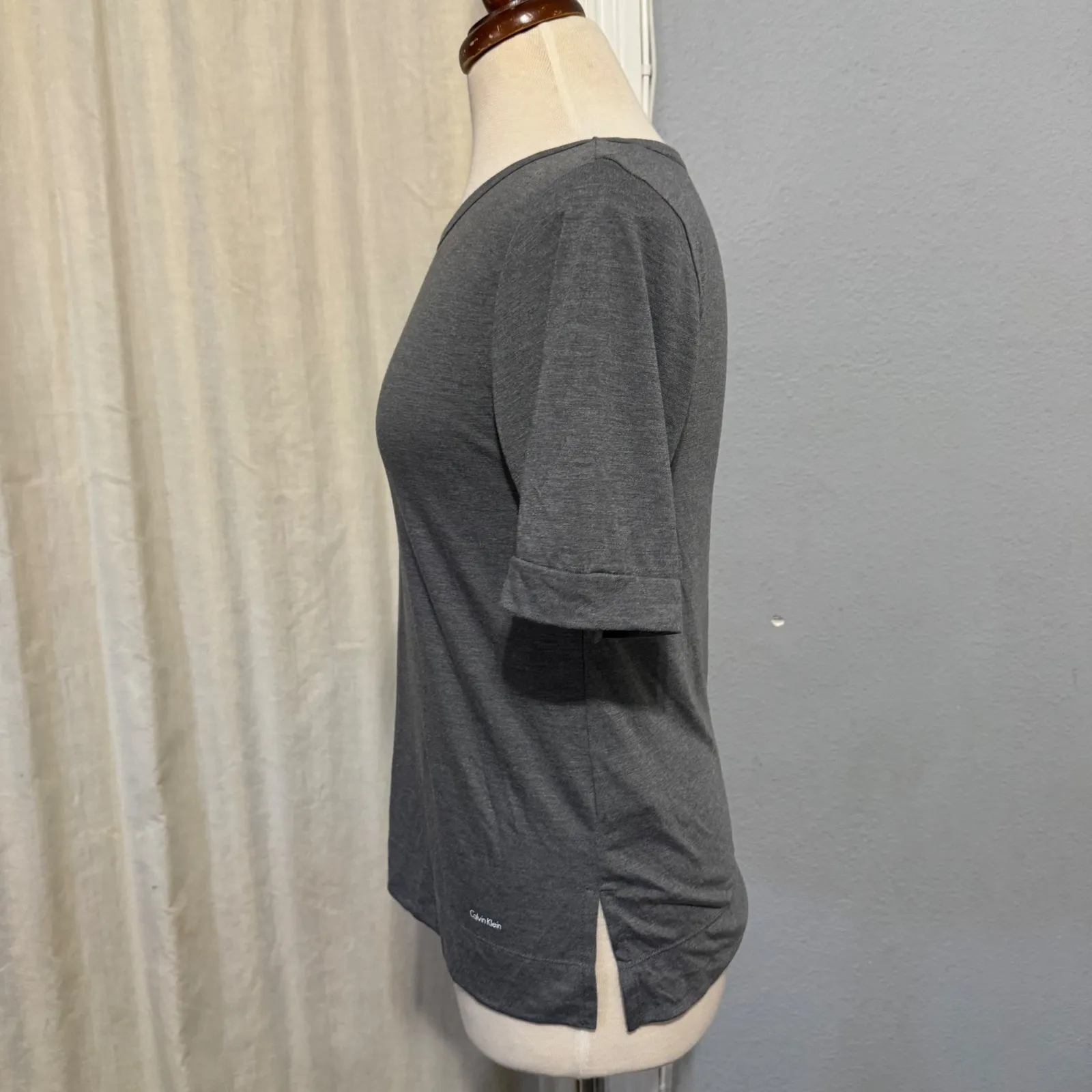 Calvin Klein Women Gray Round Neck Short Sleeve Soft Fabric Sleepwear Top Size S - Image 4