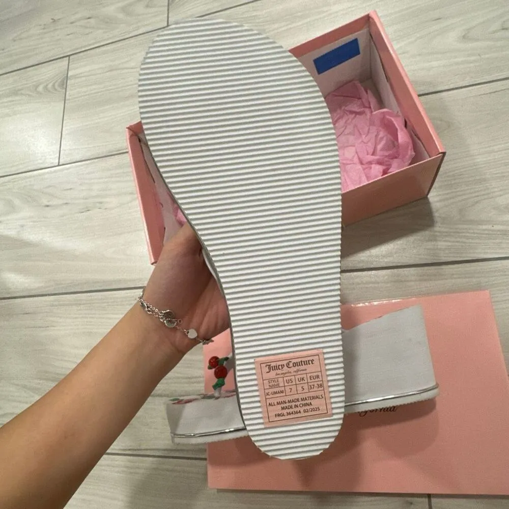  NIB Juicy Couture cherry platform flip flops sandals size 7   Looks like vintage - Image 5