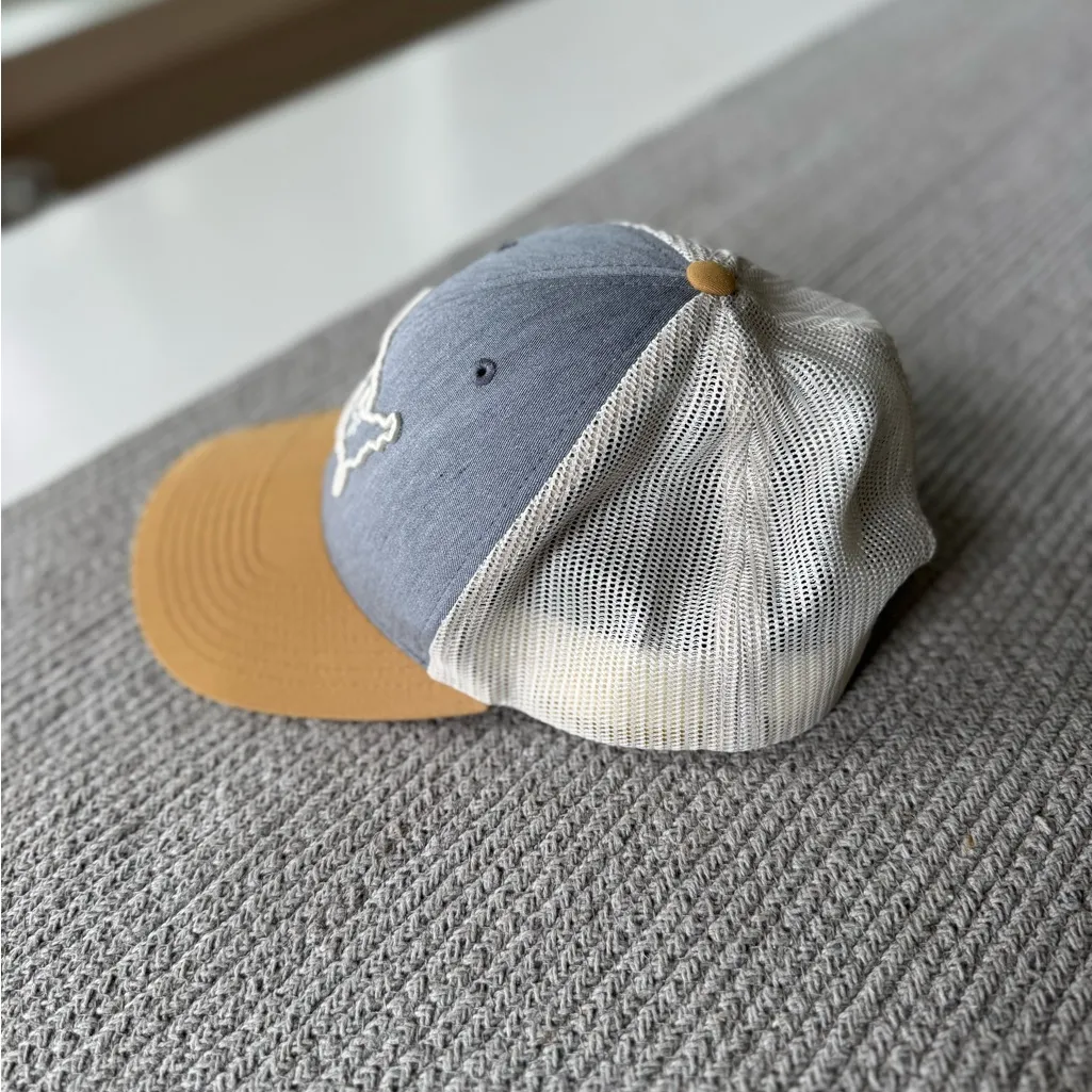 Tri Pines USA Blue Gray Gold Yellow White Adjustable Snap Back Trucker Hat - Image 4