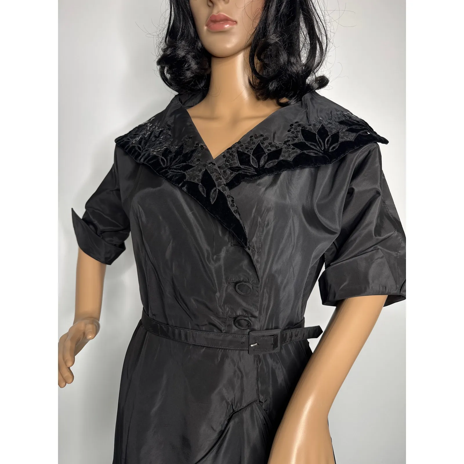 Vintage 1950s Black Cocktail belted Dress w/ Velvet Sequin Collar medium - Image 13