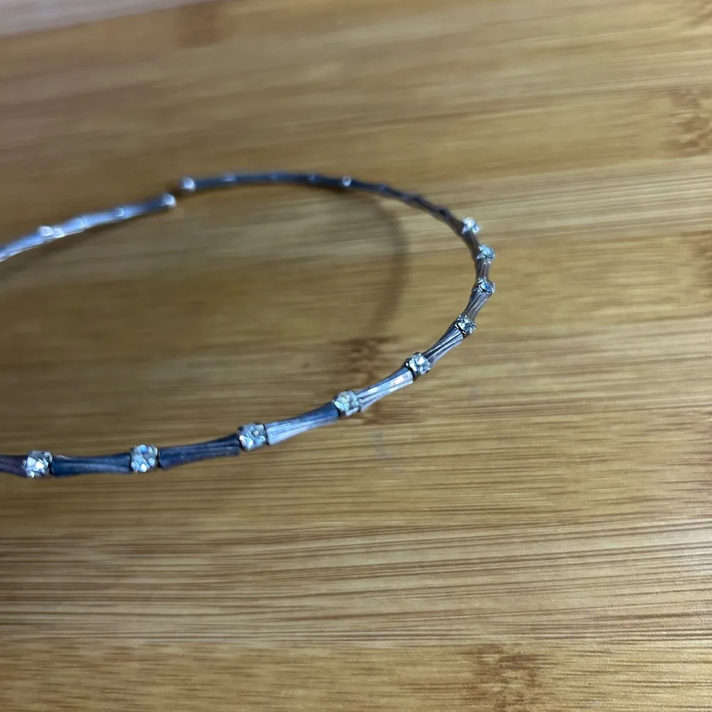 Dazzling Silver Choker Necklace - Image 3