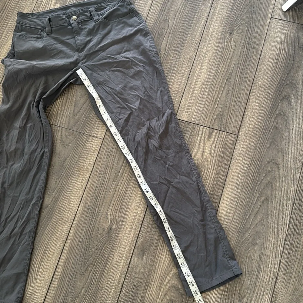 Eddie Bauer Women's Charcoal Trousers size 6 - Image 6