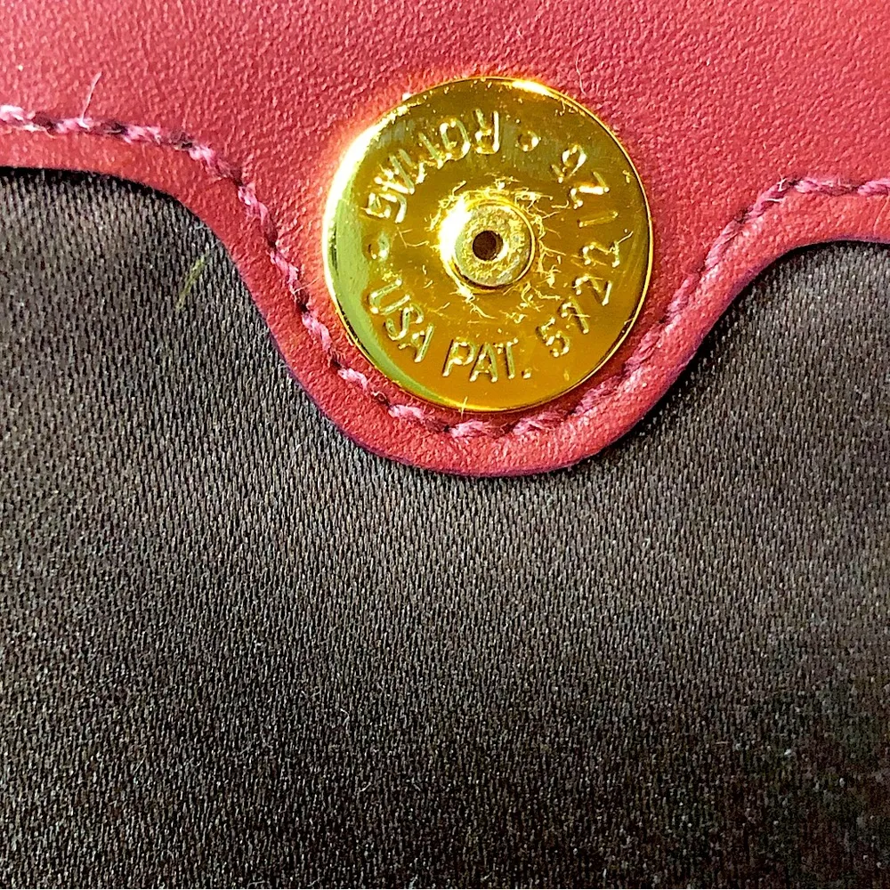 Vintage COACH Hampton Red Leather & Canvas Signature C Wristlet Clutch w Hangtag - Image 4