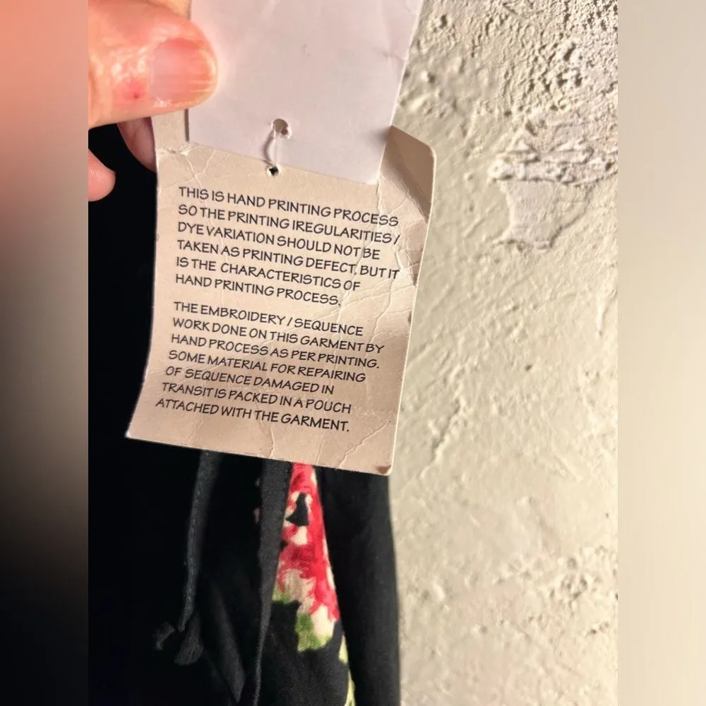 Gorgeous Skirt -Refuge Charlotte Russe, cotton w  small sequin detail on florals - Image 9