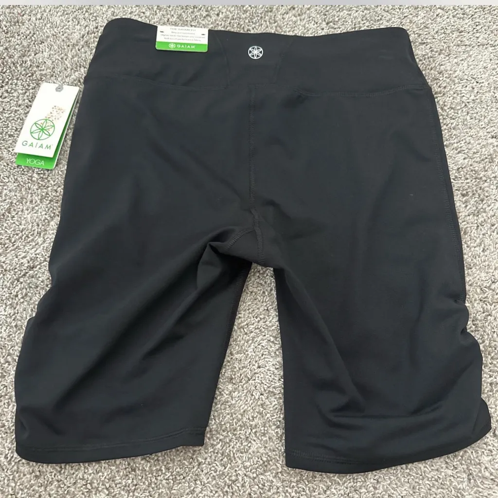 Gaiam Yoga Women's Black Shorts - Image 4