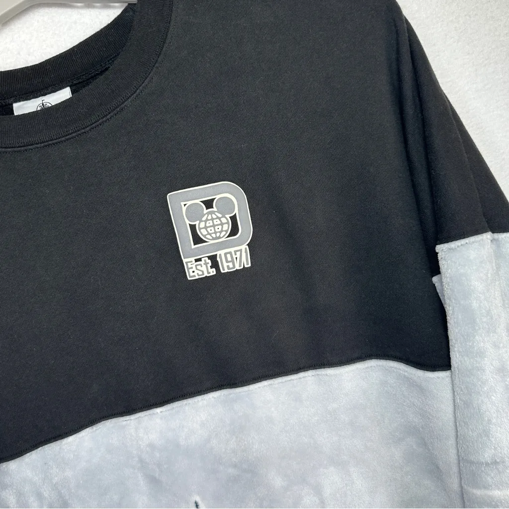 Walt Disney World Spirit Jersey Fleece XXL Black White Cinderella Castle Sherpa - Image 2