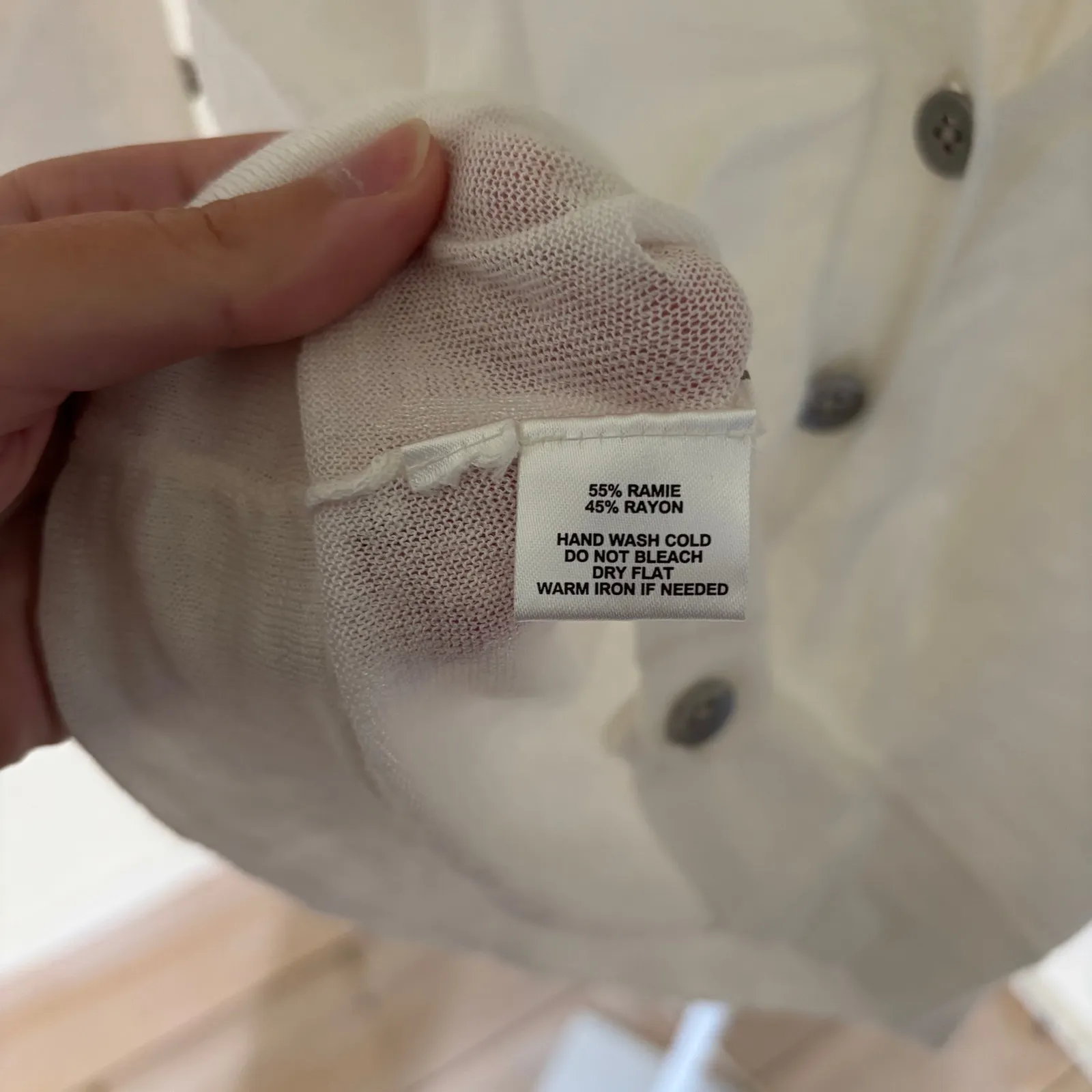 Loft EUC Women's Petite White Lightweight Cardigan Size XXSP - Image 3