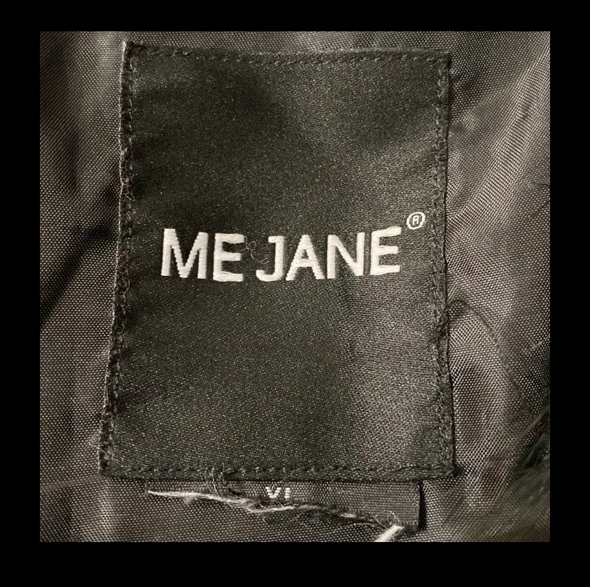 faux Fur black vest - Size Large  - Image 5