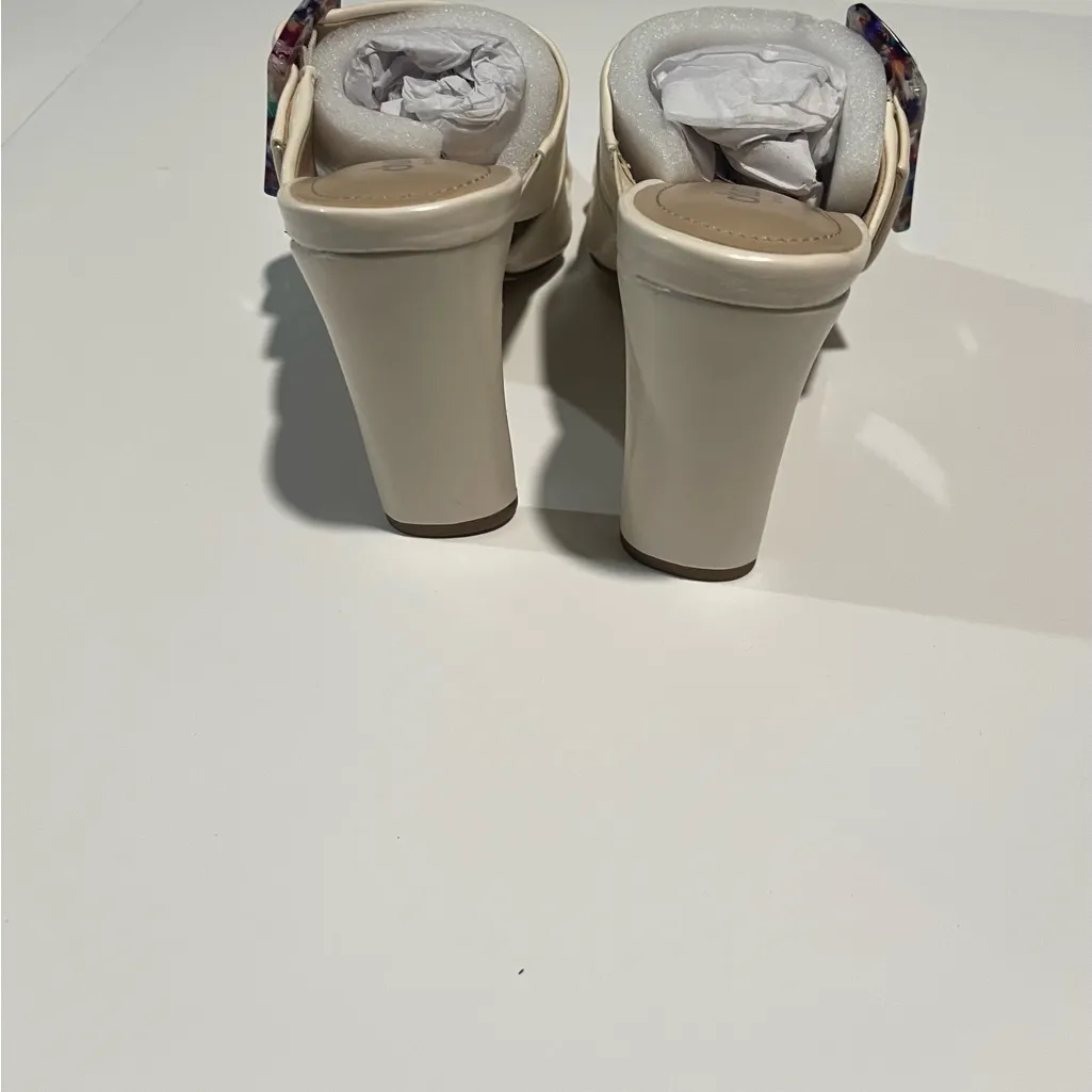 Charles David Cream Heels for Chic Elegance - Image 5