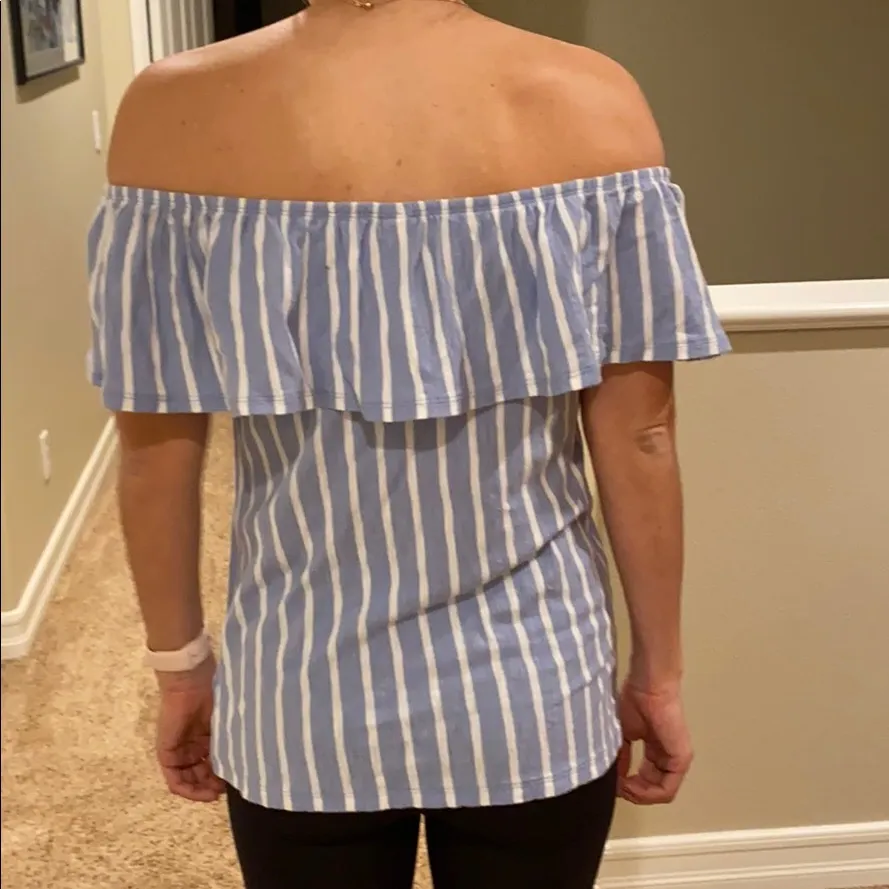 Off the shoulder Blue and white shirt - Image 3