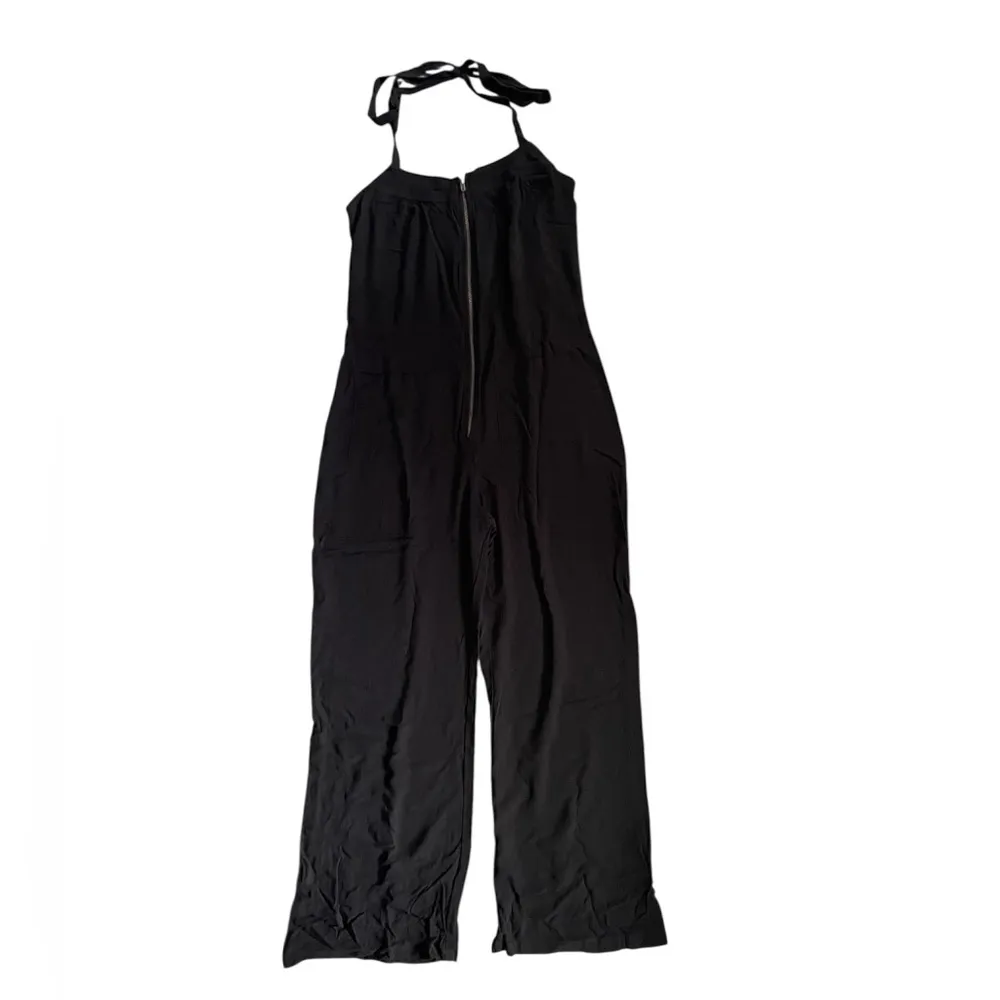 NWOT I Heart Halter Wide Leg Black Half Zip Jumpsuit size Medium - Image 2