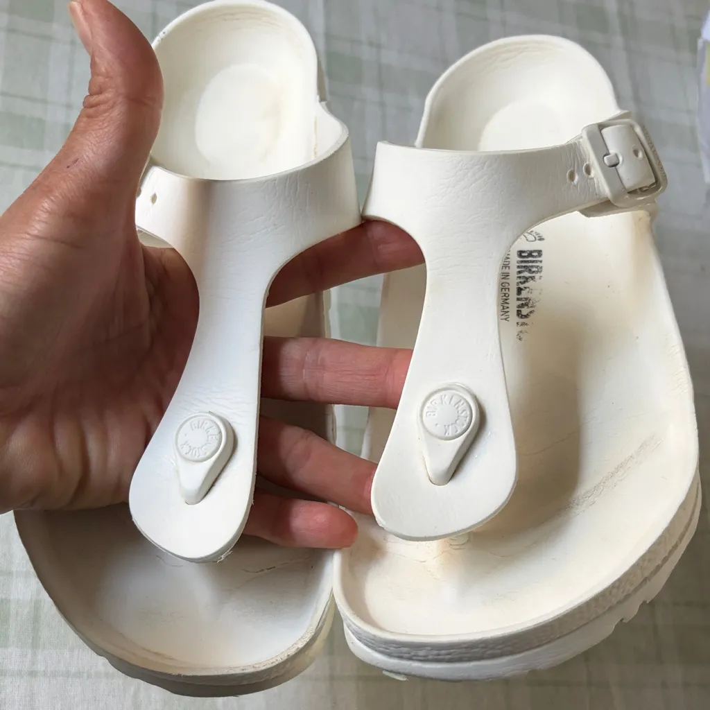 Birkenstock White Thong Sandals - Image 10