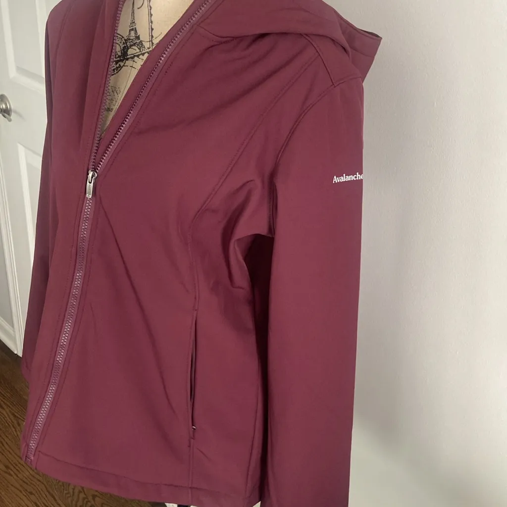 Avalanche burgundy Ski & Snow Jacket Lightweight Performance - Image 2