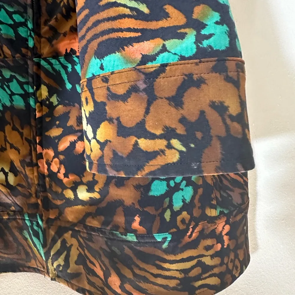 Chico’s Zebra Animal print full zip pockets jacket size 3 - Image 10