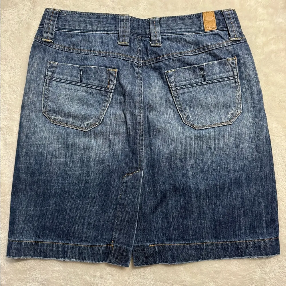 Ladies "Maurices" 9/10 Blue, Distressed, Jeans Style, Denim Skirt - Image 3