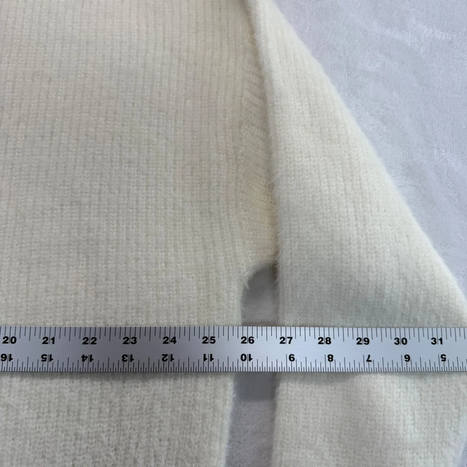 Torrid Fuzzy Pullover‎ Sweater Ivory Drop Shoulder Plus Size 3X - Image 2