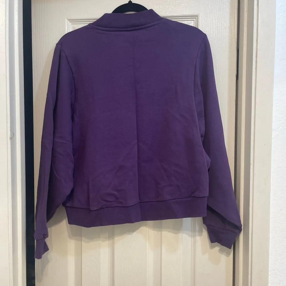 FILA  crew neck sweater. Size XL. - Image 2